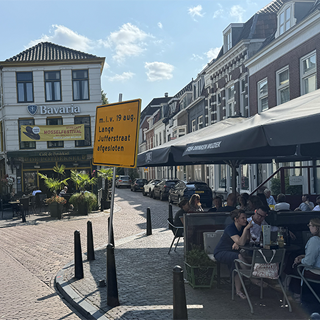 Lange Jufferstraat en wegen rondom op de schop